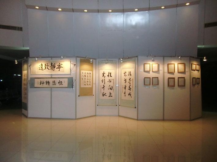 八棱柱書畫展板尺寸